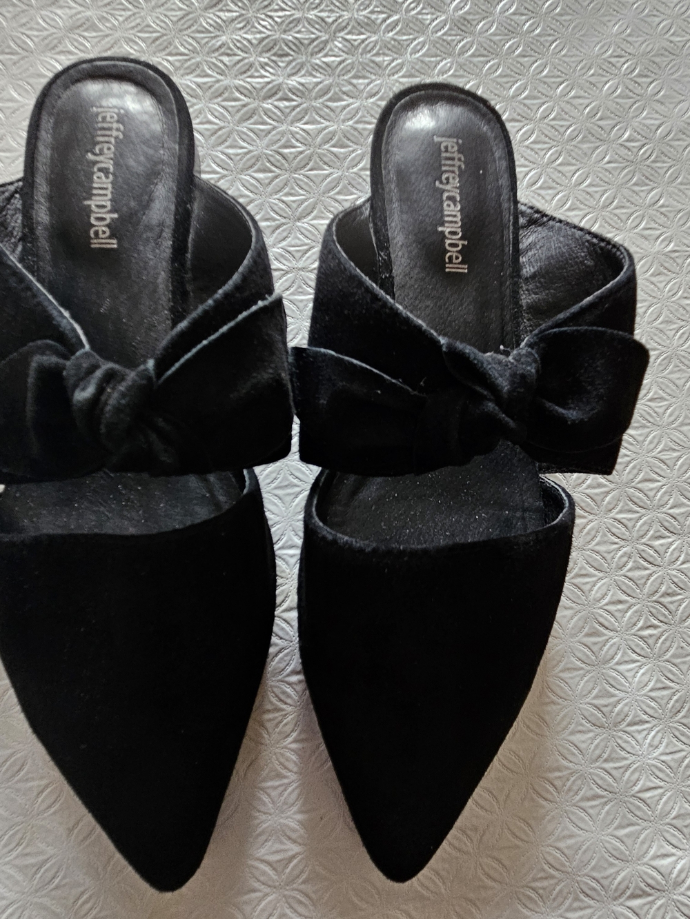 Jeffrey Campbell Women's Black Pointed Bow Mule